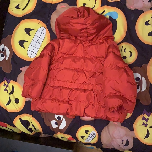 Baby girl Gap winter Coat in red gently worn in great condition - Picture 4 of 4